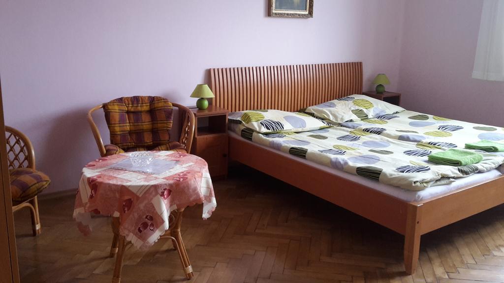 ホテル Na 15 Kopach コリーン 部屋 写真